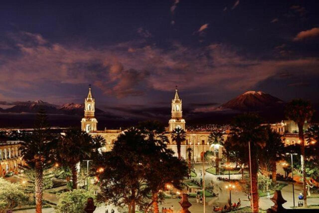 ארקוויפה Katari Hotel At Plaza De Armas מראה חיצוני תמונה